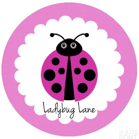 I’m Annie and I’m a Poshmark ambassador - Picture 4 of 4